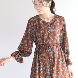 新款秋季色彩【植物圖案】柔和藍棕色長款喬其紗連身裙♥ 第3張的照片