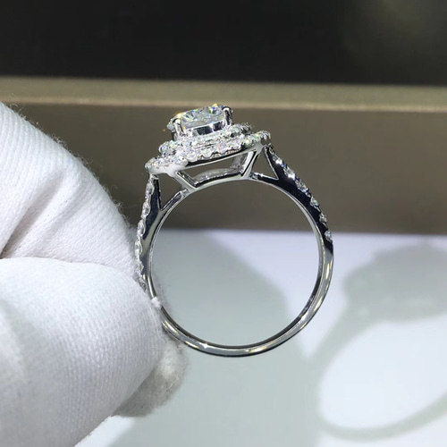 1カラット 】輝くモアサナイト ダイヤモンド リング K18WG 指輪 