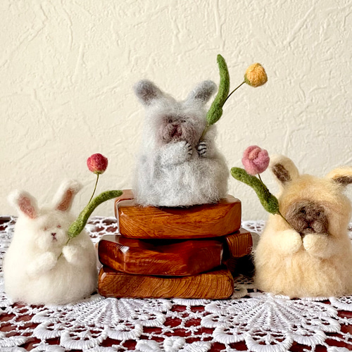 Mashu□ 45699★年 スワロフスキー うさぎとチューリップ 置物 スワロフスキー置物・アクセサリー専門店 ☆プラネタリウム