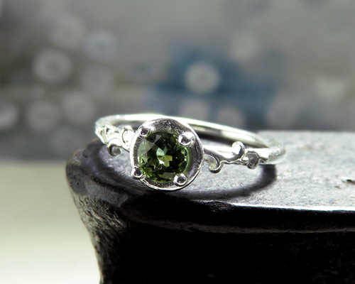 モルダバイト リング / Moldavite Ring 指輪・リング NATSU WORKS 通販