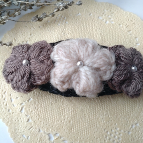 ふわふわ お花のパッチンピン 毛糸 ヘアピン ほのか 通販 16555669