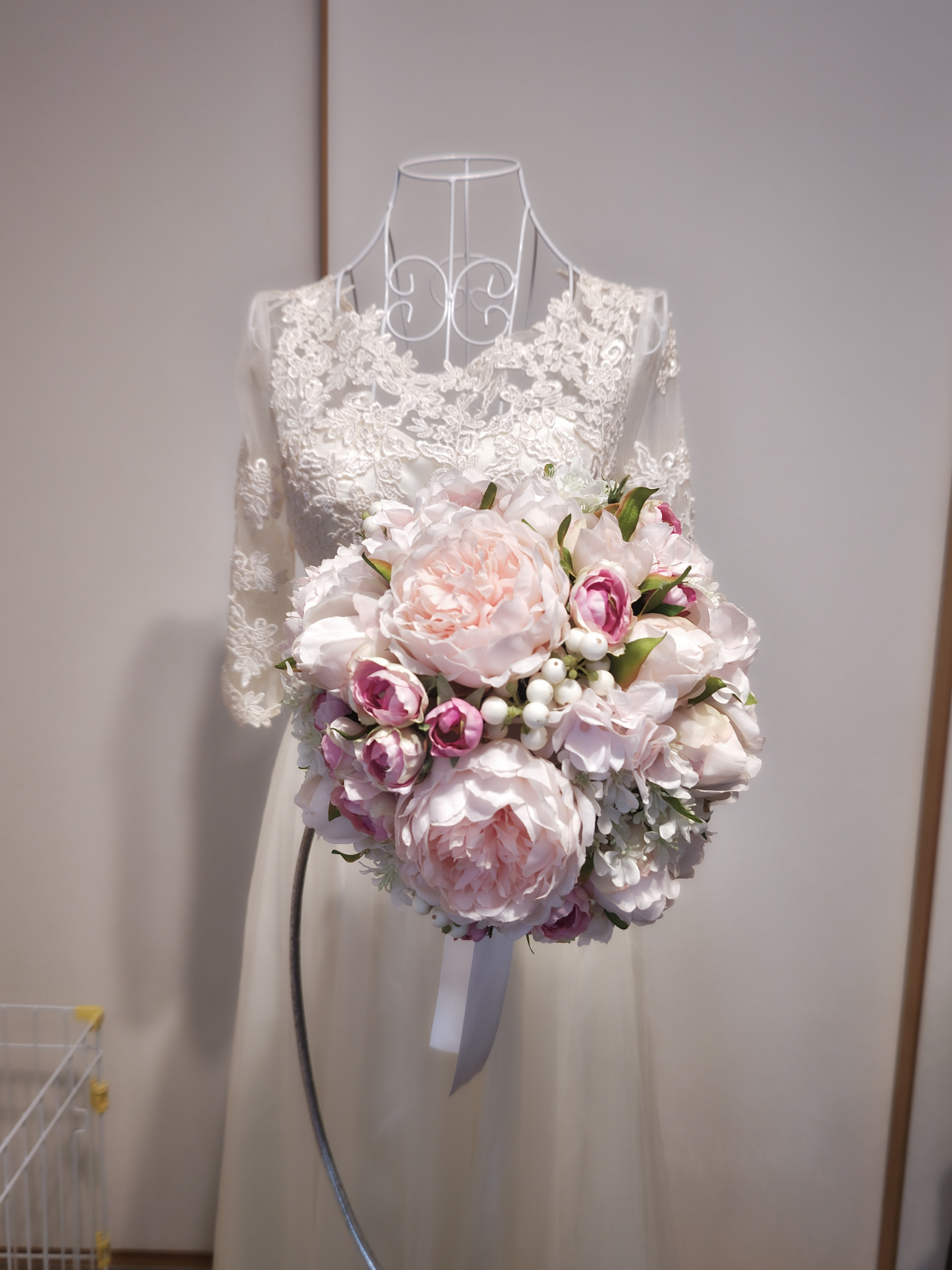 ミルキーピンクのピオニーブーケ＆ブートニア