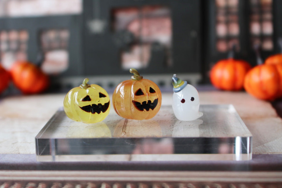 ハロウィン　ガラス細工　ミニチュア ガラスのハロウィン ミニチュアジャックオランタン＆ゴースト その他
