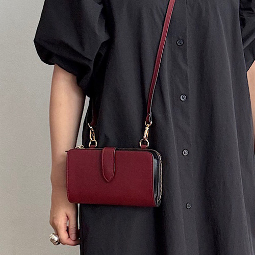 【たんぽぽ様】イニシャルポシェット・ショルダーＳサイズ　本革 49cf67573420b7ad578e934ee91ec7