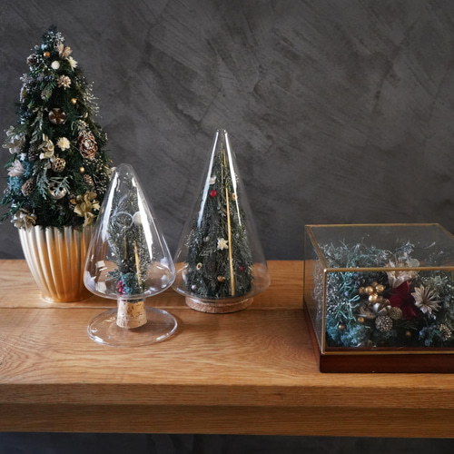 クリスマスツリー 】雪降る森のガラスツリー 自然素材・卓上サイズ