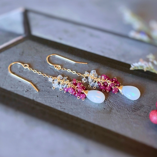 プレシャスオパール 14kgf ピアス 高品質