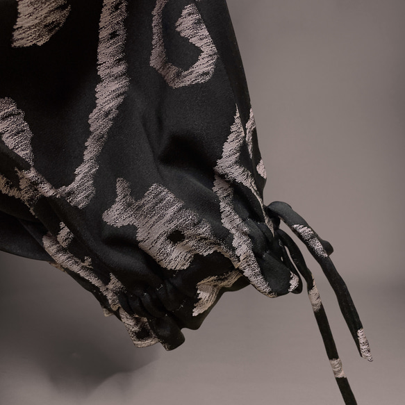 上質 サルエルパンツ 着物リメイク フリーサイズ ウエスト調整 W５０～１００cm 和装 着物 男女兼用 和楽器演奏 和 4枚目の画像