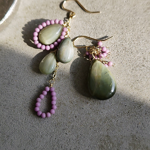 ホワイトラブラドライト・クリソベリルブルーキャッツアイピアス＋