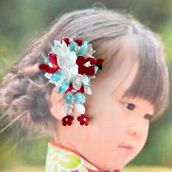 水色白赤❤︎ 布花ヘアクリップ　一点物　髪飾り　七五三　753 3歳　7歳　袴　浴衣　着物　和装　成人式　卒業式