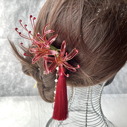 赤い彼岸花の髪飾り(３輪) 8枚目の画像