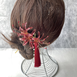 赤い彼岸花の髪飾り(３輪) 7枚目の画像