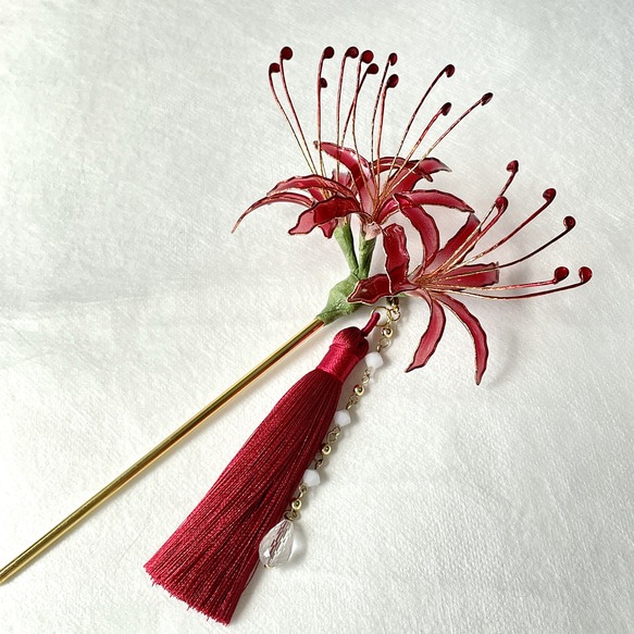 赤い彼岸花の髪飾り(３輪) 4枚目の画像