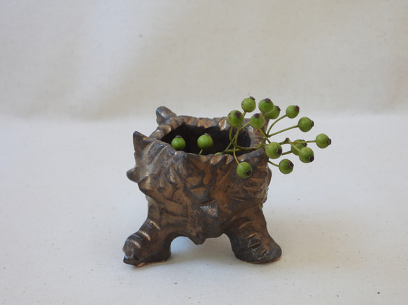 豆怪獣陶製植木鉢 14枚目の画像
