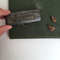 アンティークヘアピンケース　メタル　鉄もの　インダストリアル 古道具　ジュエリーケース　ギフトボックス 10枚目の画像