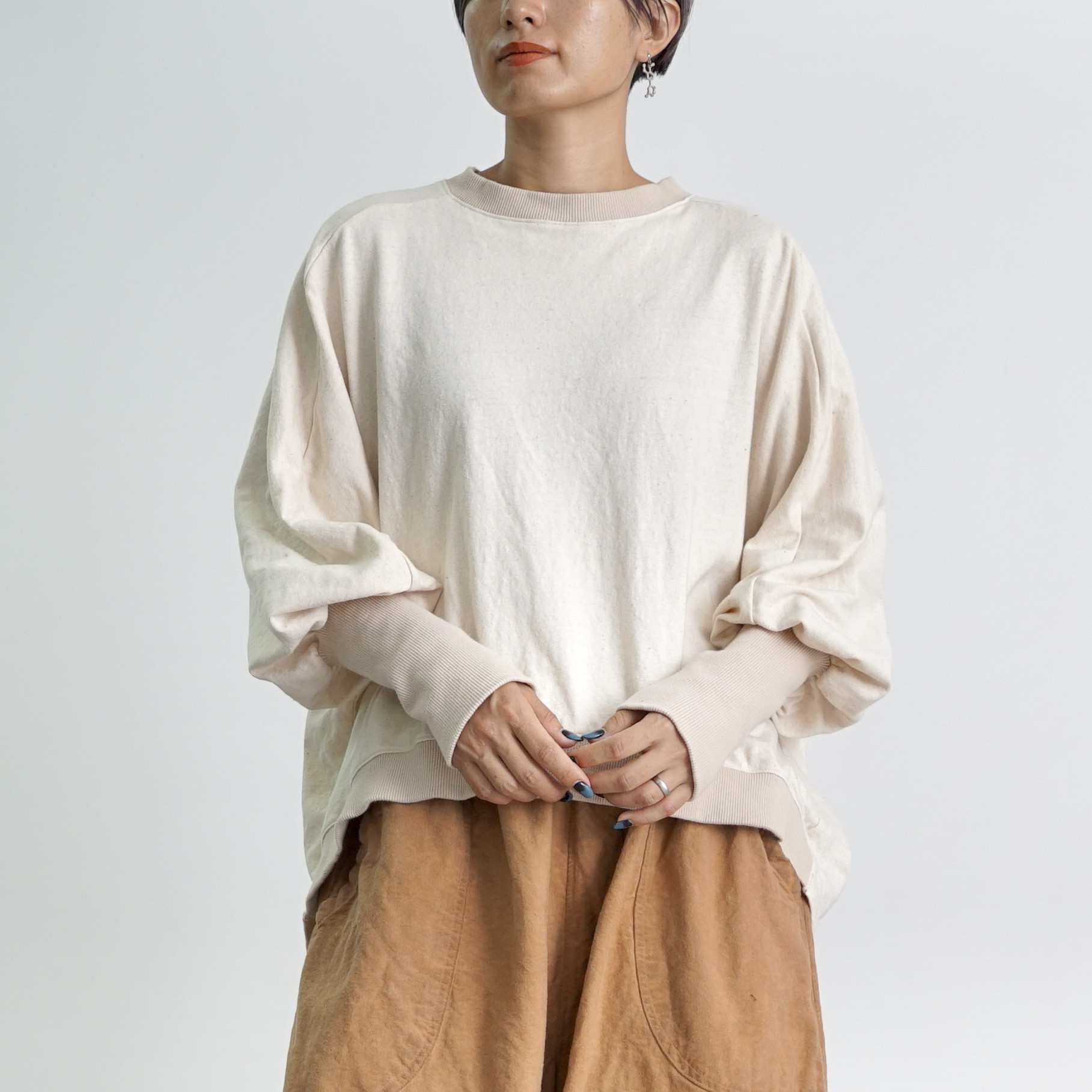 ドルマントレーナー/生成り/愛知県産ニット