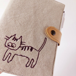 猫*ほぼ日手帳カバー(オリジナル用)留め具で開き防止 ペンホルダー 文庫本A6 布 ヴィンテージ帆布*クリームベージュ 16枚目の画像