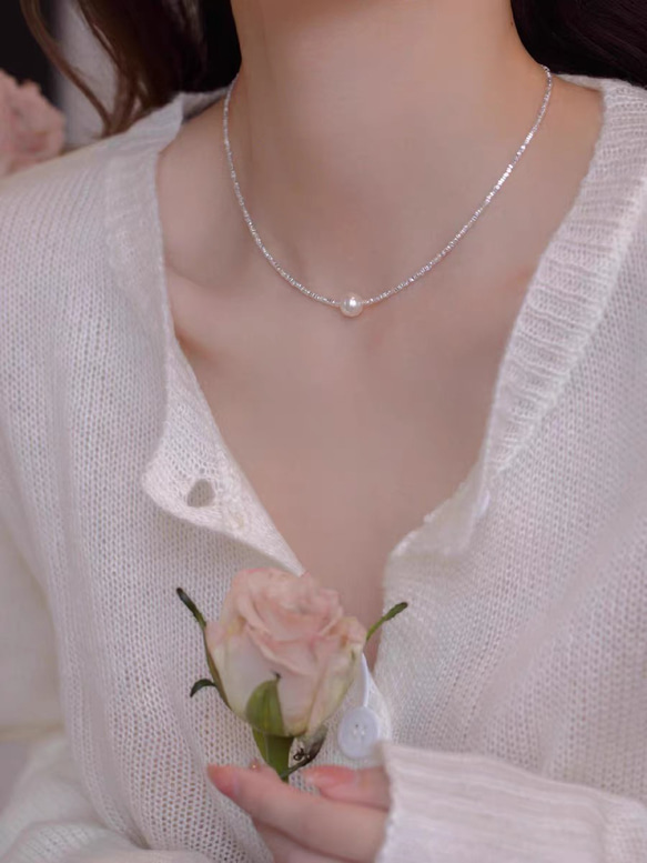 高品質 Hanadama AKOYA Akoya 珍珠和卡倫銀項鍊，帶調節器 第1張的照片