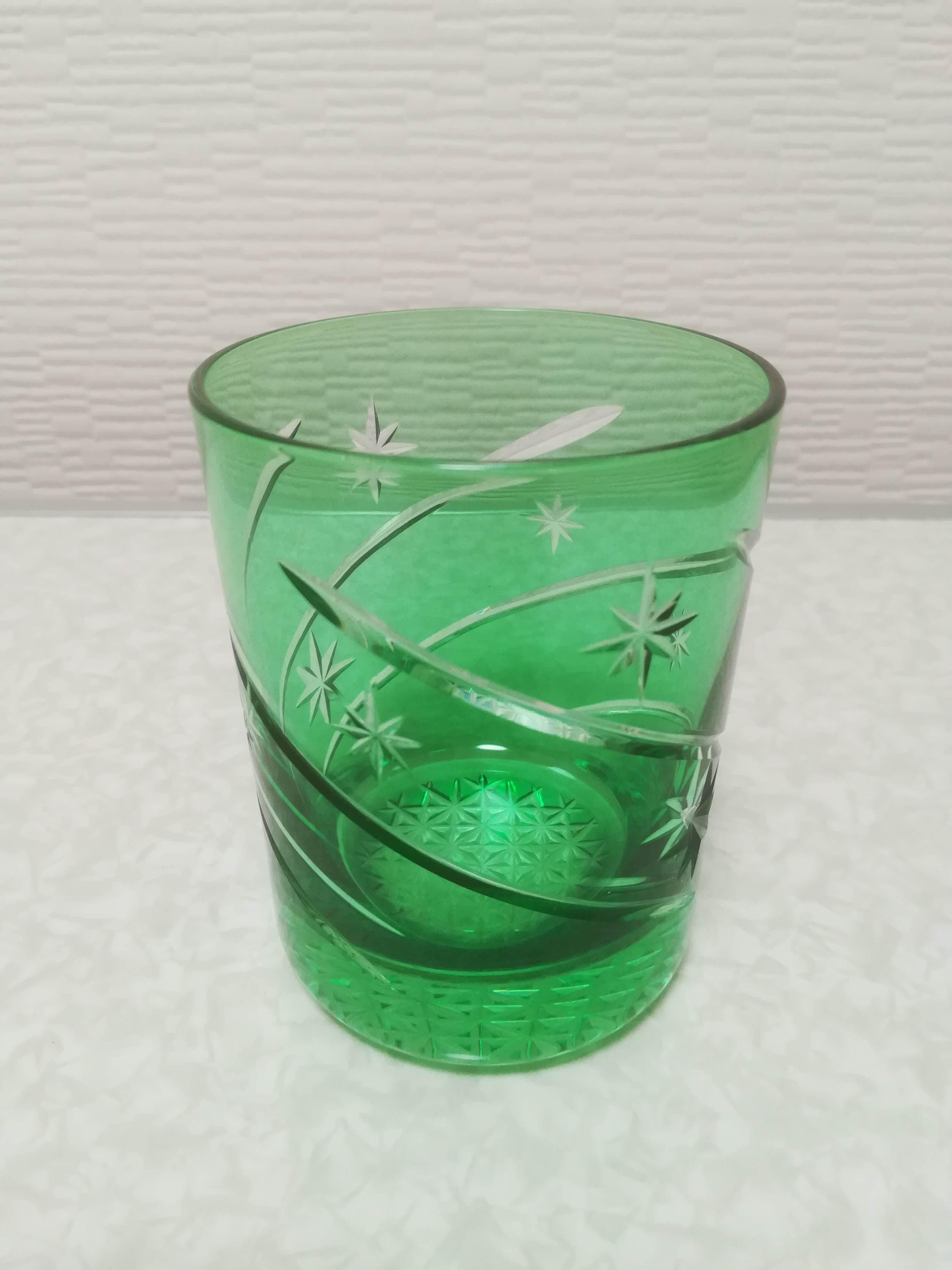 【流剣舞】グリーン ロックグラス ☆切子 ハンドメイド ギフト インテリア☆