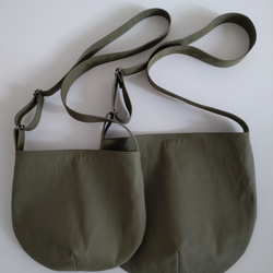 帆布のショルダーバッグ　サコッシュ　small/　オリーブ 4枚目の画像
