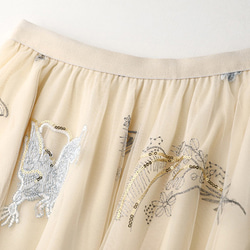 シックなスパンコールと刺繍の模様 ダブルチュールのスカート アンズ色のプリーツスカート 4枚目の画像