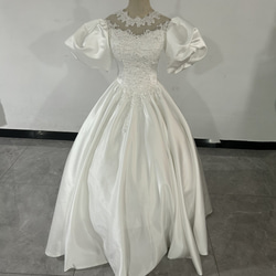 レトロパフスリーブ手作りビーズクラシカルプリンセスラインウェディングドレス結婚式 1枚目の画像