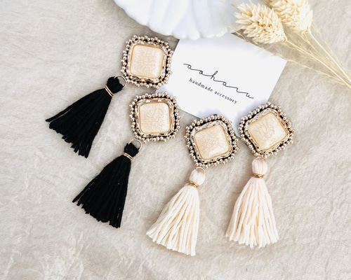 全2色 アンティーク ビーズ刺繍×フリンジタッセルピアス/イヤリング 