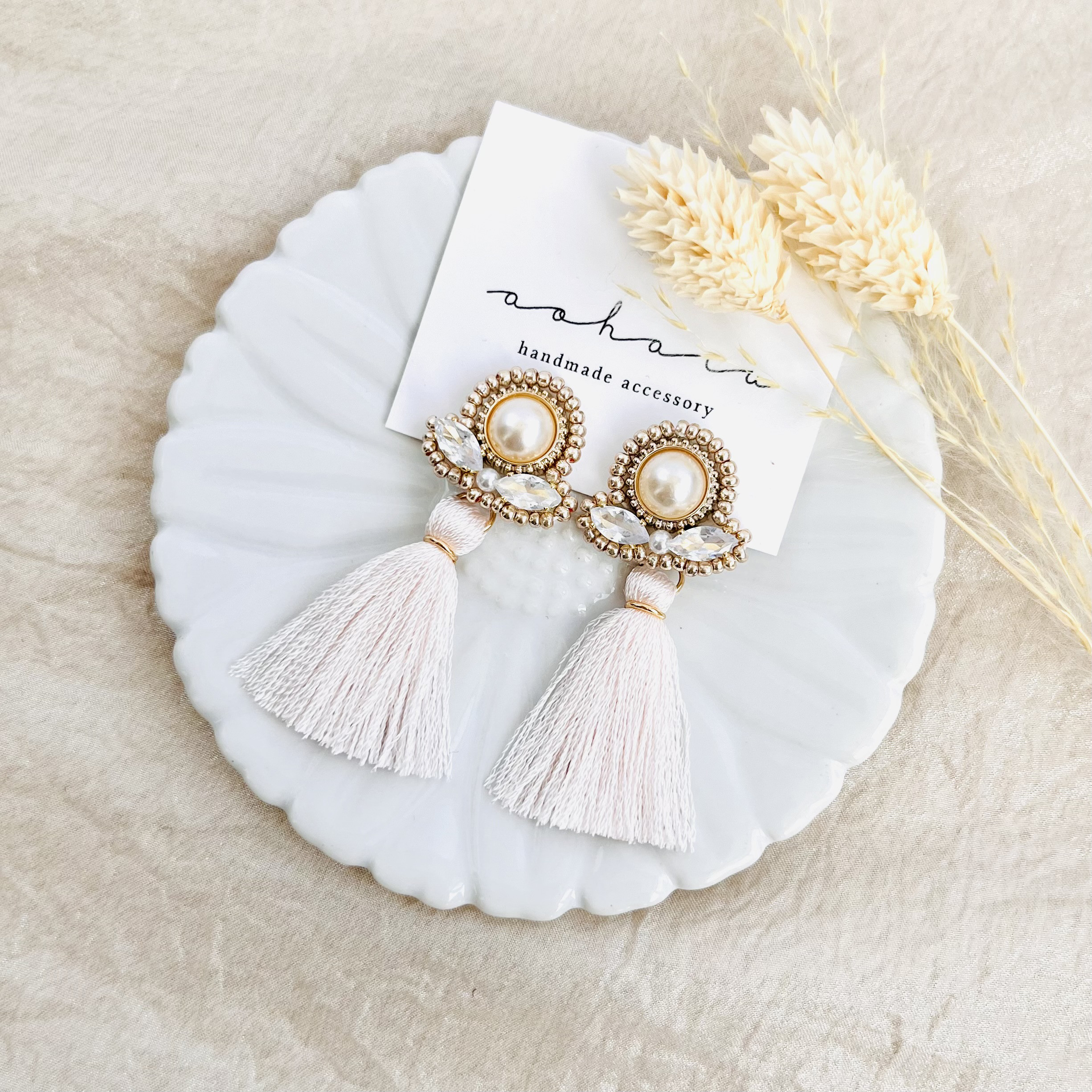 【#1237】パール　ビジュー　ビーズ刺繍　ハンドメイドアクセサリー　ピアス