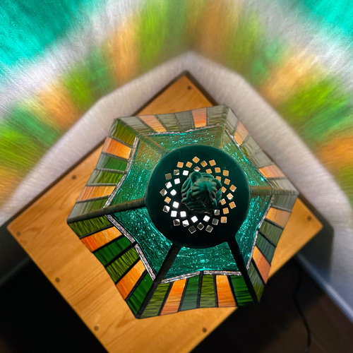 ヴィンテージ　２灯　グリーン　ストライプ　スタッズ　デザイン　ステンドグラス ヴィンテージ 2灯 グリーン ストライプ スタッズ デザイン ステンドグラス