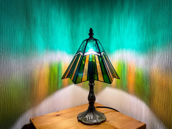 ストライプ（ステンドグラスのテーブルランプ）グリーン×オレンジ