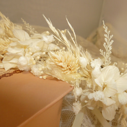 ２種のカスミ草とパンパスの白い花冠（受注製作） 4枚目の画像