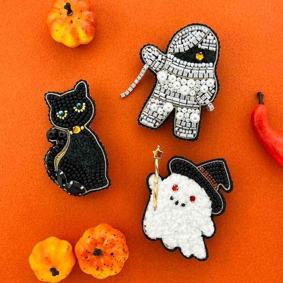 ビーズ刺繍_【ハロウィン】ミイラ男のブローチ 6枚目の画像