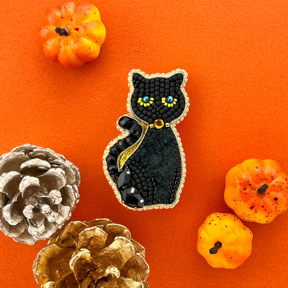 ビーズ刺繍_【ハロウィン】黒猫のブローチ ブローチ Zatto 通販