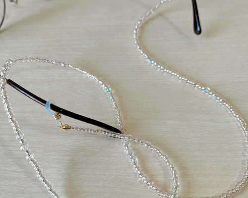 ビーズのメガネチェーン《クリアピンク》＊マスクチェーンに変更可