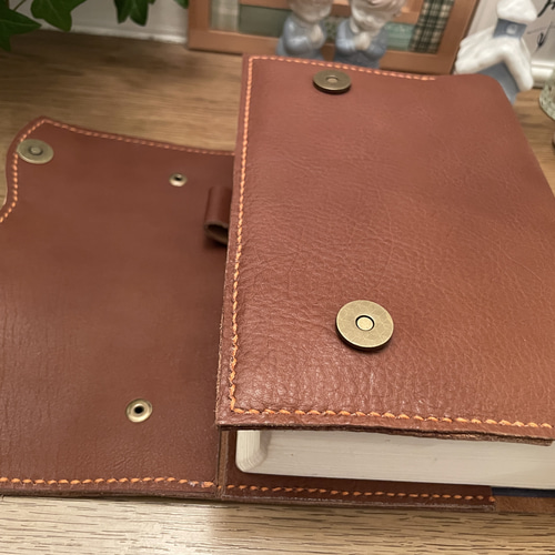 受注見本ハンドメイド本革聖書カバー／ブックカバー Amazon | 国産 かばん屋さんの 手作り レザーブックカバー 小型