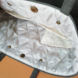 織り生地風レザーのA4対応シンプルトートバッグ「Creema限定」（濃い目グレー色） 4枚目の画像