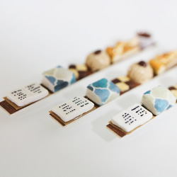 秋日咖啡館閱讀原子筆 第3張的照片