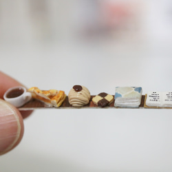 秋日咖啡館閱讀原子筆 第7張的照片