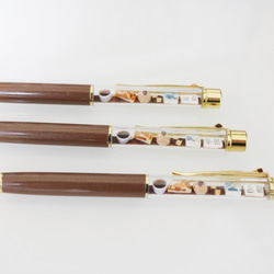 秋日咖啡館閱讀原子筆 第8張的照片