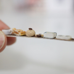 秋日咖啡館閱讀原子筆 第6張的照片