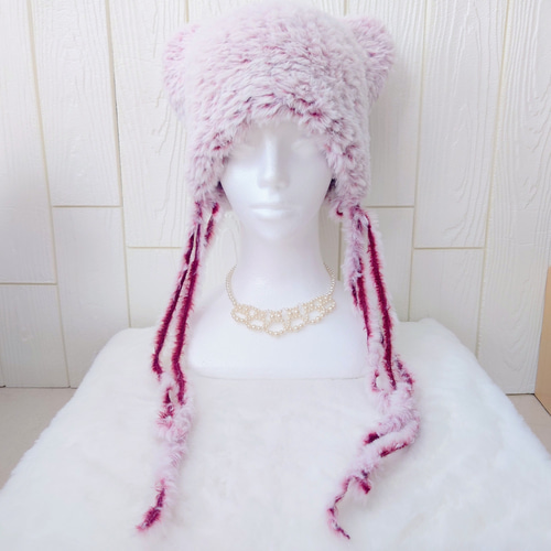 キャットヤーンで編んだふわふわ猫耳ニット帽〈ベリー〉 ニット帽