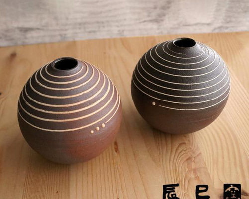 蔵出し　小石原焼　大花瓶　工芸品　　　　　　　　和ラ 小石原焼 花瓶 花器 一輪挿し 辰巳窯 陶器 器 NHK イッピンで