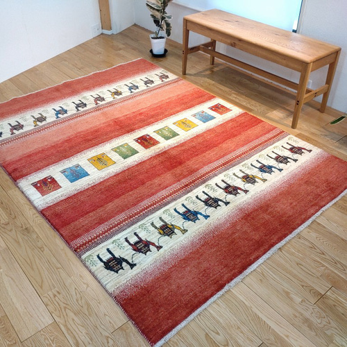 秋の目玉品】ペルシャ ギャッベ パルヴィーズ コルクウール カシュクリ