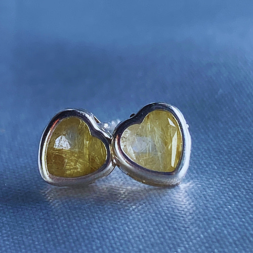 金糸雀色（かなりあいろ）#ルチルクォーツ ハートピアス ピアス