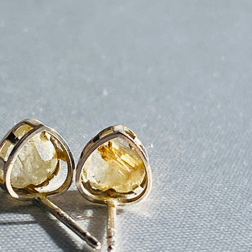 金糸雀色（かなりあいろ）#ルチルクォーツ ハートピアス ピアス