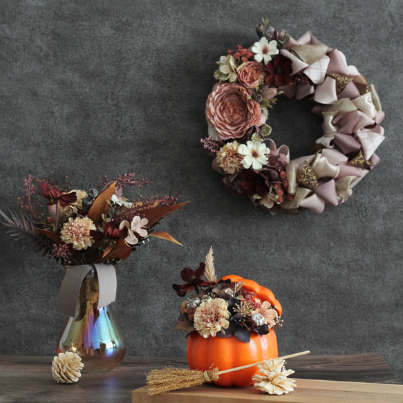秋色リース : 大人 可愛い　ギフト　ハロウィン ニュアンス　カラー　くすみ　シック　パンプキン　 3枚目の画像