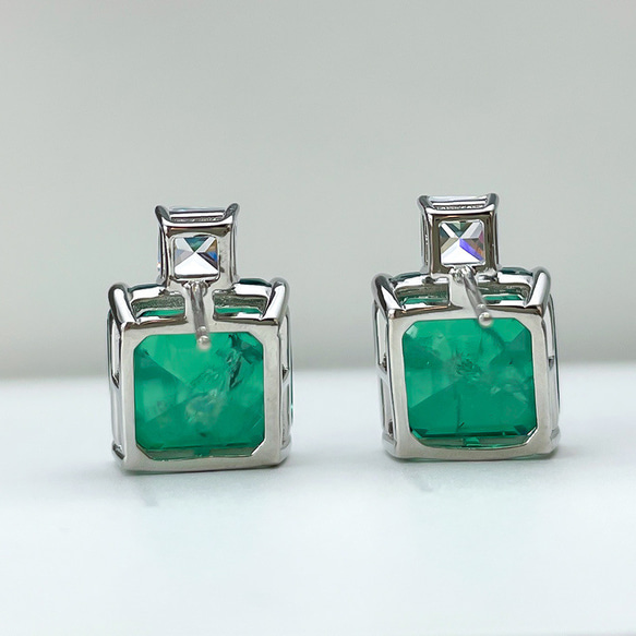 合成エメラルド スクエア シンプル 高炭素ダイヤモンド キラキラ ゴージャス ラグジュアリー ピアス 香水瓶 緑 11枚目の画像