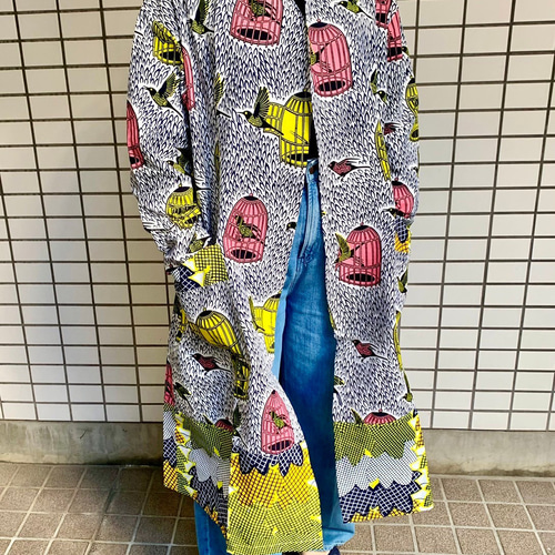 アフリカンプリントのコート 裏地無しで軽い ふわっと一枚で華やかに