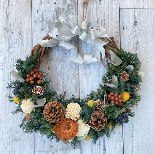 秋から冬の木の実のクリスマスハーフリース 〜長い期間飾っていただけ