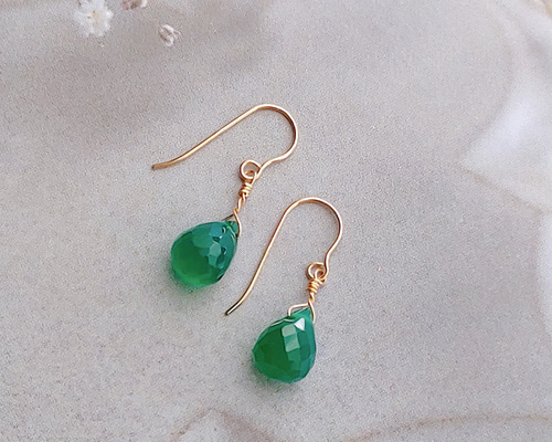 14kgf＊グリーンオニキスひと粒ピアス ピアス（フック・チェーン