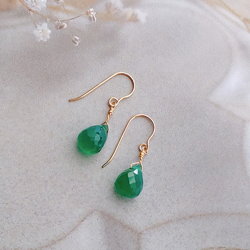14kgf＊グリーンオニキスひと粒ピアス ピアス（フック・チェーン